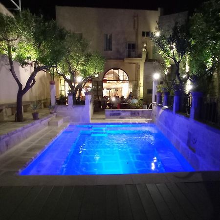Palazzo Mandurino Luxury Relais Bed & Breakfast Zollino ภายนอก รูปภาพ