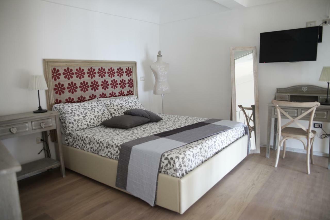 Palazzo Mandurino Luxury Relais Bed & Breakfast Zollino ภายนอก รูปภาพ