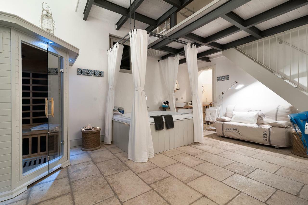 Palazzo Mandurino Luxury Relais Bed & Breakfast Zollino ภายนอก รูปภาพ