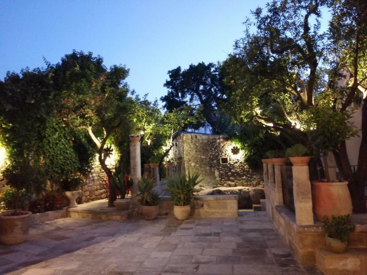 Palazzo Mandurino Luxury Relais Bed & Breakfast Zollino ภายนอก รูปภาพ